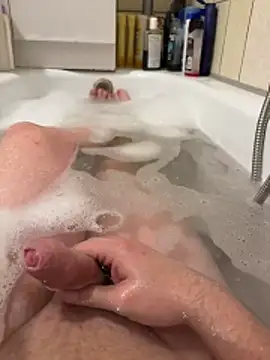 Snapshot of David19932908 chatting on 11/19/25, 07:03 David19932908 online show from 11/19/25, 07:03