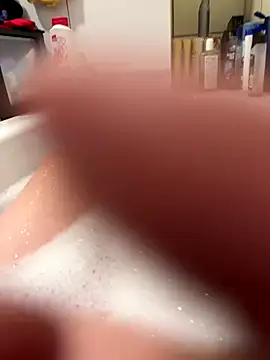 Snapshot of David19932908 chatting on 12/02/25, 12:40 David19932908 online show from 12/02/25, 12:40