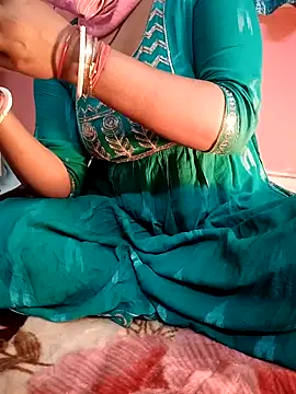 Snapshot of Bengali-boudi chatting on 02/10/25, 06:03 Bengali-boudi online show from 02/10/25, 06:03