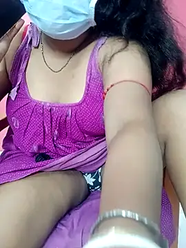 Snapshot of Bengali-boudi chatting on 09/09/25, 06:28 Bengali-boudi online show from 09/09/25, 06:28