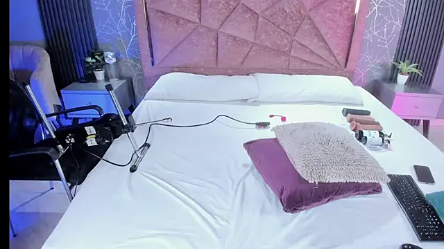 Amanda-Cruz online show from 03/21/26, 12:45