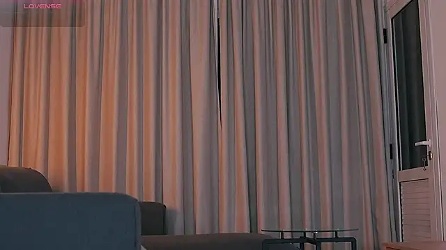 Snapshot of Alison_Miller9 chatting on 02/20/26, 12:18 Alison Miller9 online show from 02/20/26, 12:18