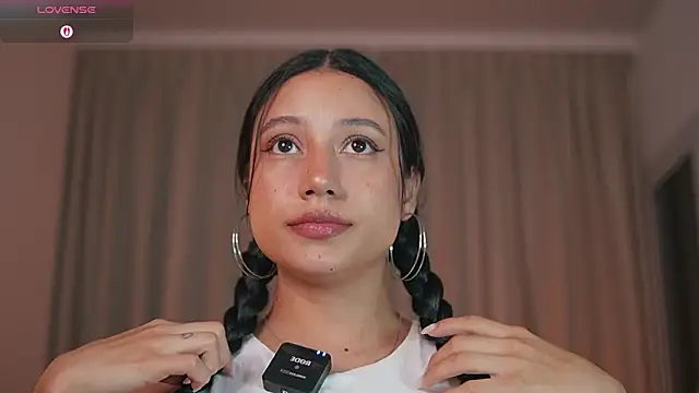 Snapshot of Alison_Miller9 chatting on 02/09/26, 12:19 Alison Miller9 online show from 02/09/26, 12:19