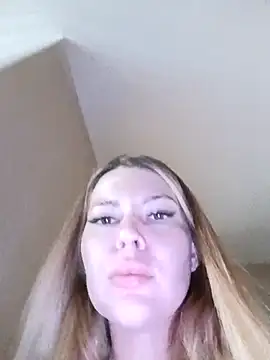 Lovers  Annn online show from 12/22/25, 04:34