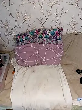 Lovers  Annn online show from 11/26/25, 03:28