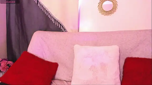 Snapshot of Scarlet_wd18 chatting on 09/11/25, 07:47 Scarlet wd18 online show from 09/11/25, 07:47