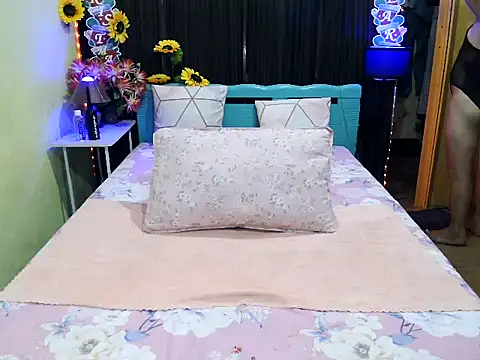 UrAsianPrincessDanie online show from 12/17/25, 06:02