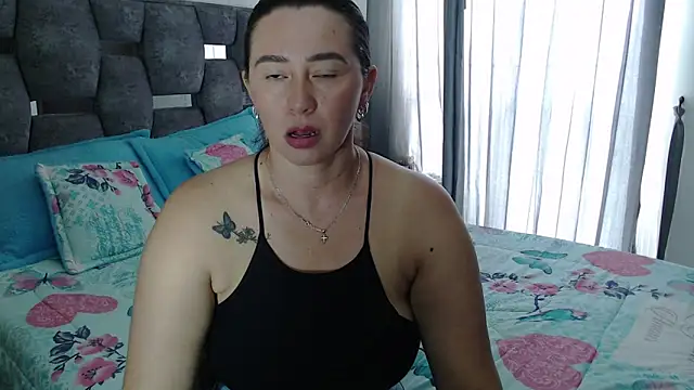 sara hott 1 online show from 03/08/26, 07:17