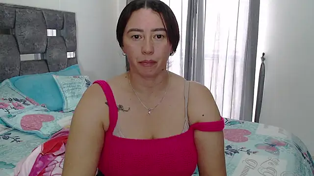 sara hott 1 online show from 03/04/26, 06:37