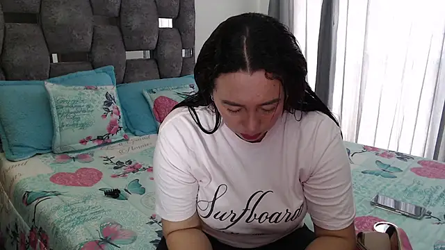 sara hott 1 online show from 03/20/26, 02:29