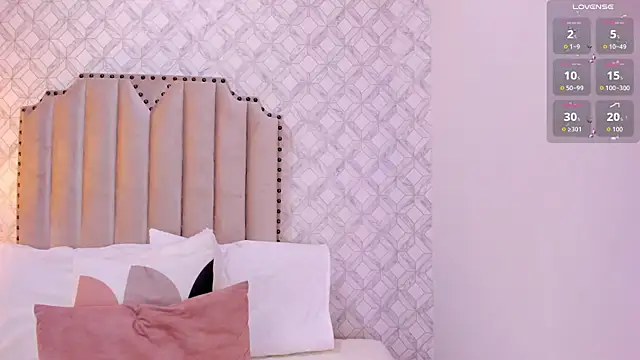 Snapshot of Pia_Johnson_ chatting on 11/29/25, 11:21 Pia Johnson online show from 11/29/25, 11:21