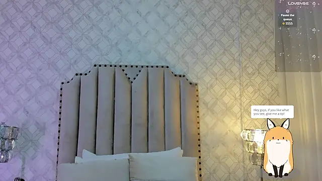 Pia Johnson  online show from 02/12/26, 11:32