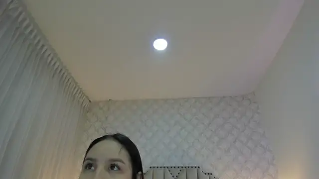 Pia Johnson  online show from 03/23/26, 11:54