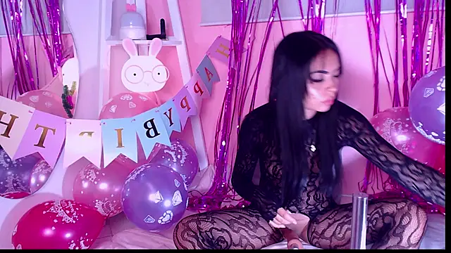 Sweet Susie  online show from 11/18/25, 08:56