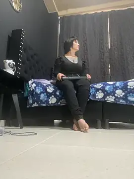 amareto queen online show from 04/06/26, 10:22