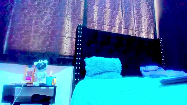 amareto queen online show from 02/18/26, 06:37