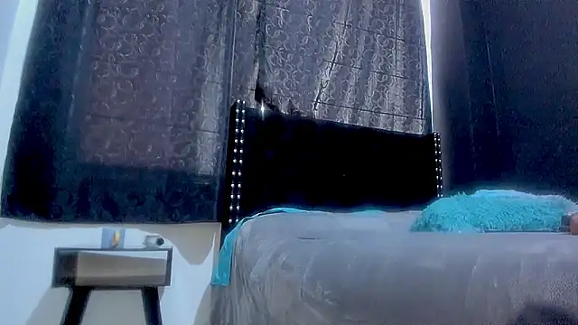 amareto queen online show from 10/04/25, 07:37