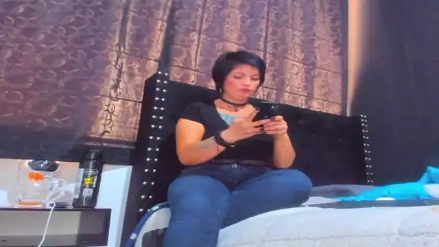 amareto queen online show from 03/09/26, 06:55