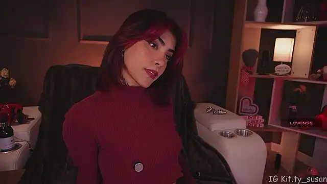 Snapshot of kitty_pruu chatting on 03/23/26, 10:53 kitty pruu online show from 03/23/26, 10:53