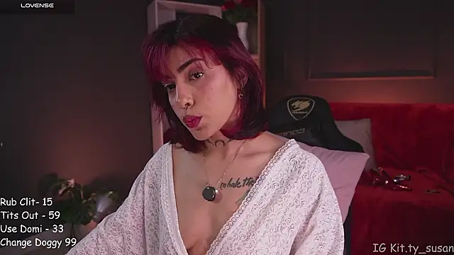 Snapshot of kitty_pruu chatting on 03/18/26, 11:37 kitty pruu online show from 03/18/26, 11:37