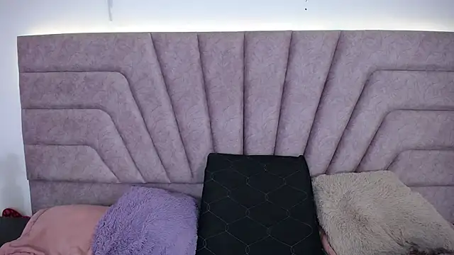 Jessica-Kraftt online show from 03/18/26, 03:20