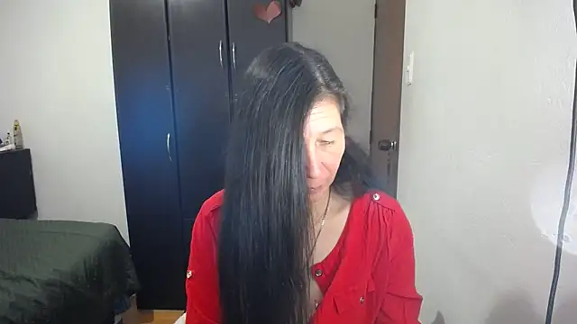 latin49 online show from 04/13/26, 03:32