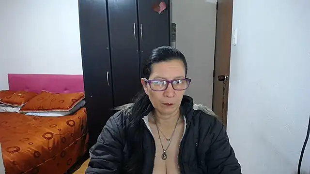 Snapshot of latin49 chatting on 07/01/26, 05:19 latin49 online show from 07/01/26, 05:19