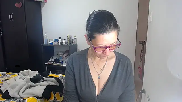latin49 online show from 11/15/25, 04:49