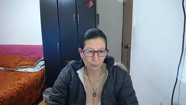 Snapshot of latin49 chatting on 06/30/26, 05:51 latin49 online show from 06/30/26, 05:51