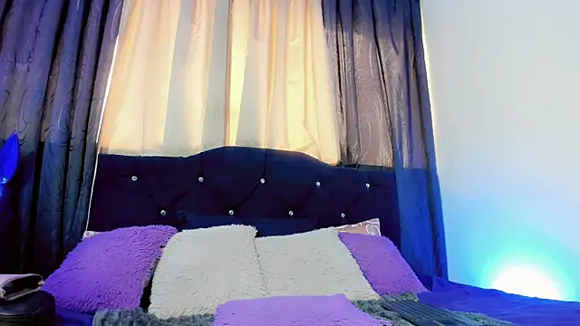 lesly xx online show from 04/07/26, 07:15