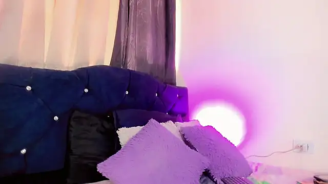 lesly xx online show from 05/25/26, 07:12