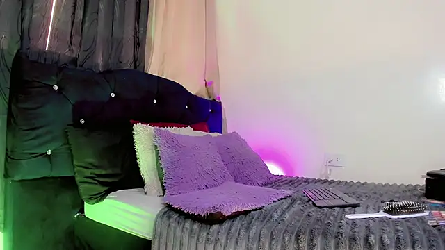 lesly xx online show from 03/26/26, 07:34