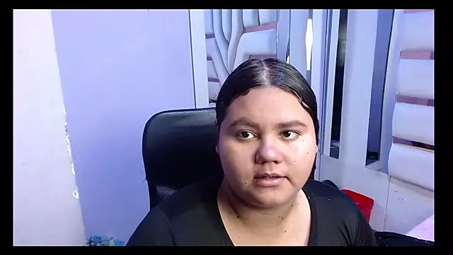 ValenTitis online show from 11/11/25, 08:36