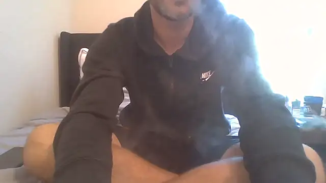 Hotboyo01 online show from 02/17/25, 06:50