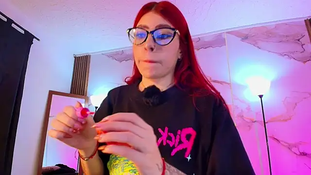 Jade20  online show from 03/18/26, 02:30