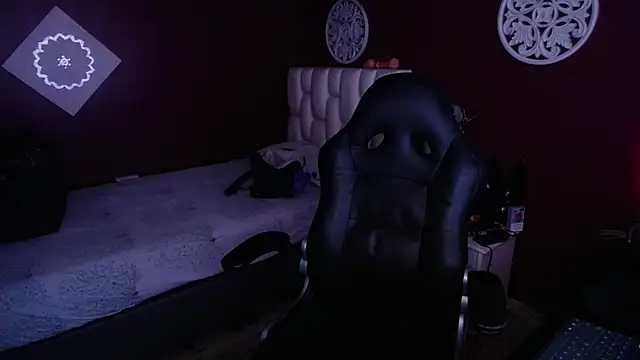 Snapshot of Sarayy_Collins chatting on 03/18/25, 11:11 Sarayy Collins online show from 03/18/25, 11:11