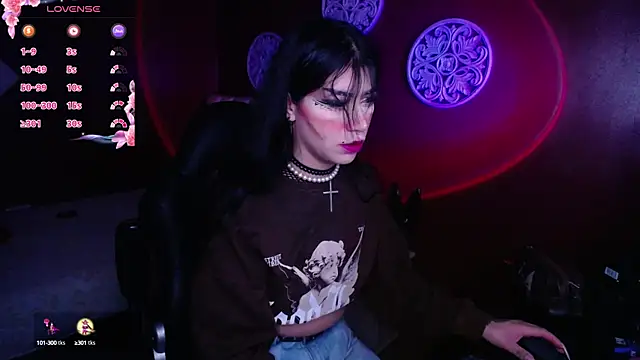 Snapshot of Sarayy_Collins chatting on 02/22/25, 10:51 Sarayy Collins online show from 02/22/25, 10:51