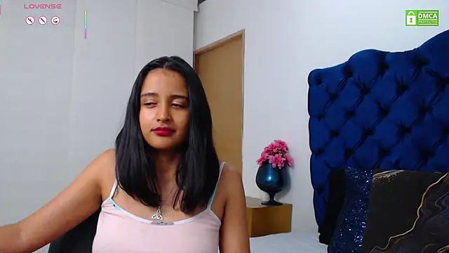 Lili666  online show from 04/07/26, 03:41