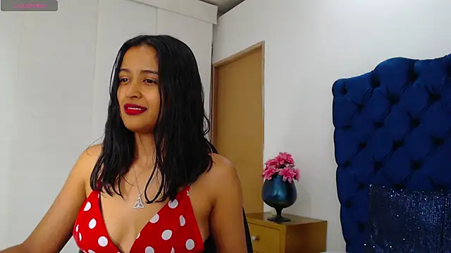 Lili666  online show from 05/10/26, 03:43