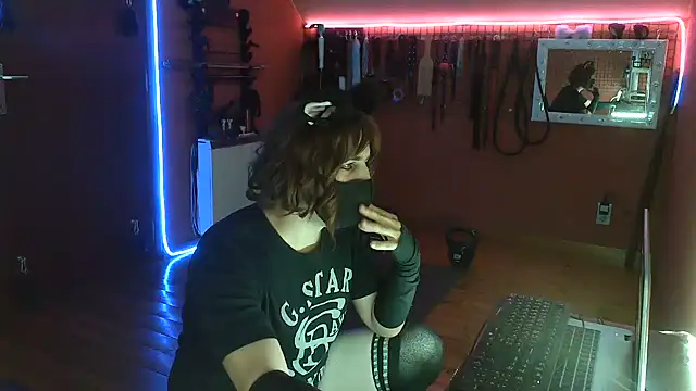 Snapshot of Ginny-the-bdsm-nympho chatting on 06/07/26, 05:40 Ginny-the-bdsm-nympho online show from 06/07/26, 05:40