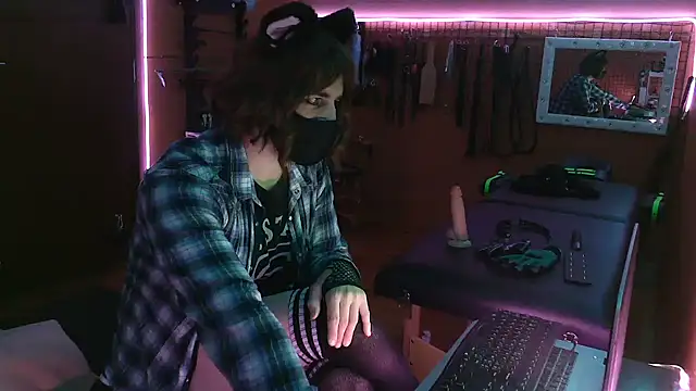 Ginny-the-bdsm-nympho online show from 12/21/25, 05:58