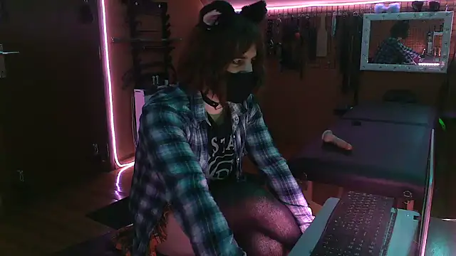 Ginny-the-bdsm-nympho online show from 02/26/26, 06:30