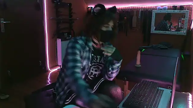 Ginny-the-bdsm-nympho online show from 02/12/26, 05:56