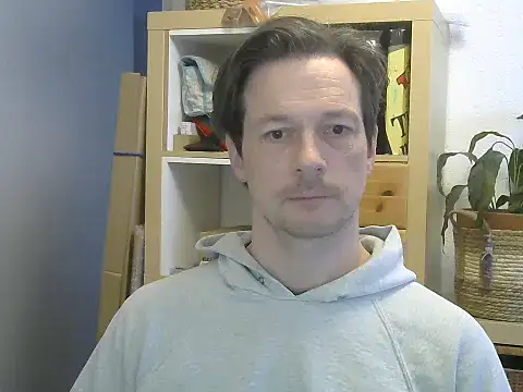 snowypaul11 online show from 01/31/25, 07:39