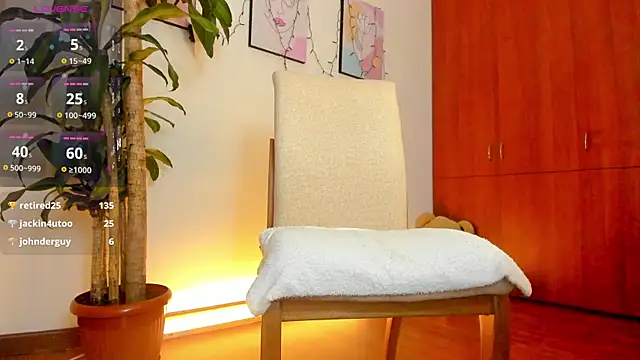 alessia1   online show from 02/26/25, 11:19