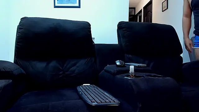 Snapshot of dylanstrong_ chatting on 09/12/25, 11:15 dylanstrong online show from 09/12/25, 11:15