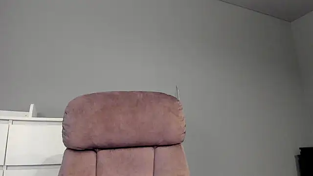 Snapshot of A_____________ chatting on 09/26/25, 12:12 A online show from 09/26/25, 12:12