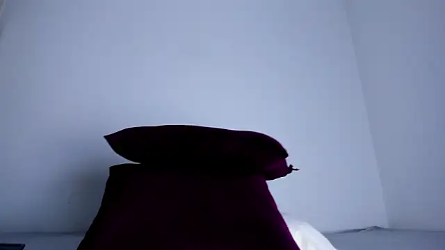 Snapshot of Skarleth69 chatting on 01/19/26, 02:48 Skarleth69 online show from 01/19/26, 02:48