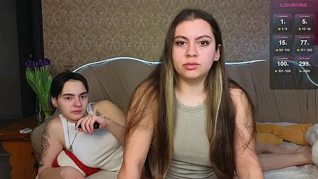 twobabesweet online show from 03/10/25, 07:33