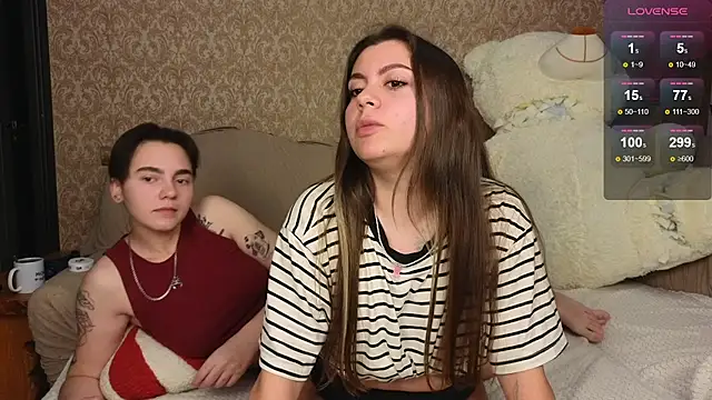 twobabesweet online show from 09/28/25, 05:47